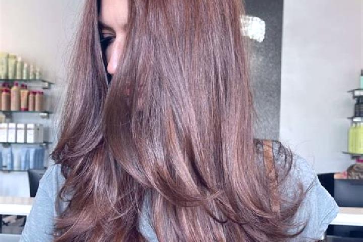 Aubrey, 38, a chestnut brown-eyed slavic companion based in Jiehu. Offering Couples, Tantra, Overnight. Available for incall and outcall, day and evening dates.
