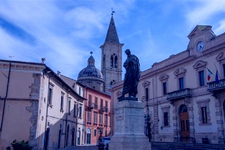 Aubrey, 38 — Escort in Castellalto, Italy