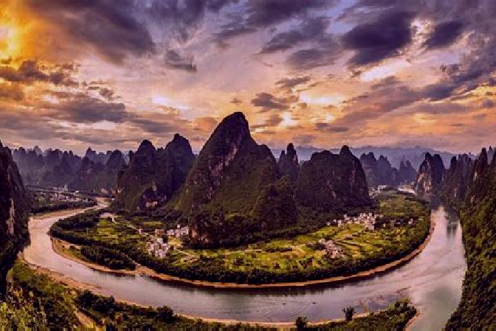 Aubrey, 38 — Escort in Leye, China