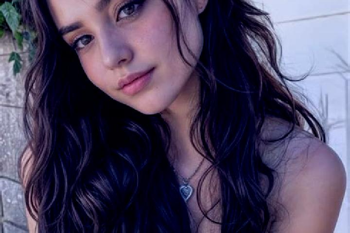 Aubrey, 39, a brunette hazel-eyed caribbean companion based in Coruripe. Offering Tantra, Party Girl, Striptease, Roleplay, Deep French Kissing. Available fo...