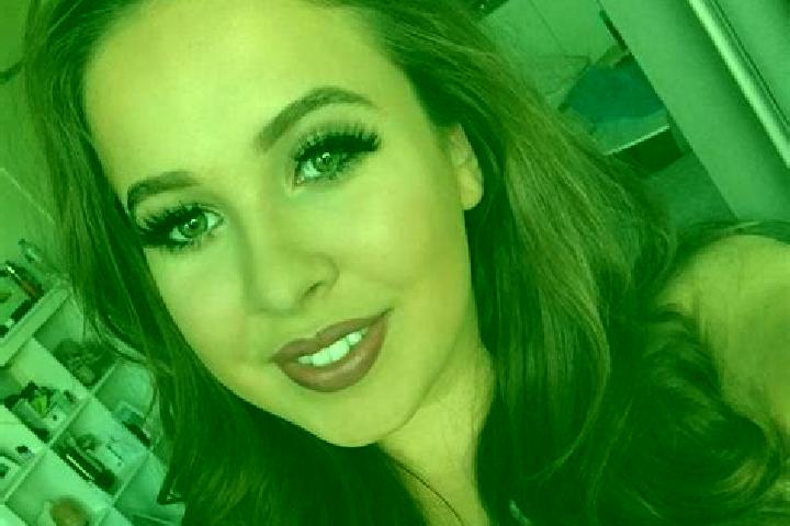 Aubrey, 39, a red amber-eyed mediterranean companion based in Acheux-en-Amienois. Offering Roleplay, Party Girl, Overnight, Duos. Available for incall and ou...