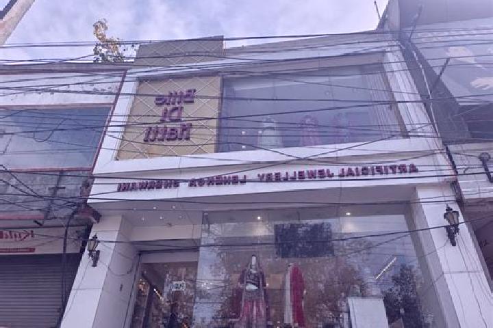 Aubrey, 39 — Escort in Jandiala Guru, India