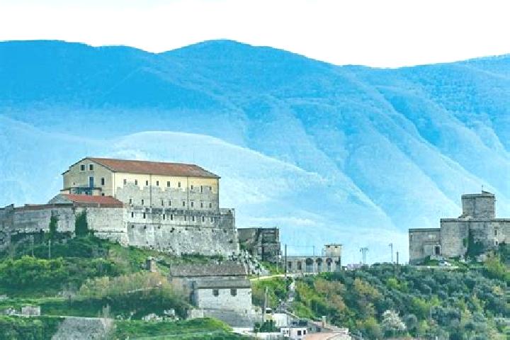 Aubrey, 39 — Escort in Montesarchio, Italy
