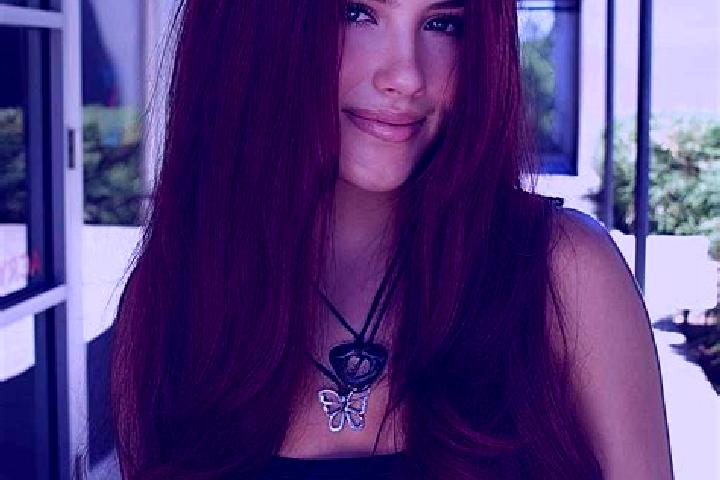 Aurora, 20, a auburn brown-eyed ebony companion based in Attenkirchen. Offering 69, Couples, Fetish. Available for incall and outcall, day and evening dates.