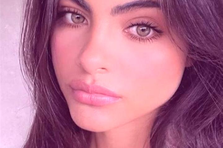 Aurora, 20, a brunette green-eyed european companion based in El Guantillo. Offering Overnight, Massage, Dinner Date. Available for incall and outcall, day a...