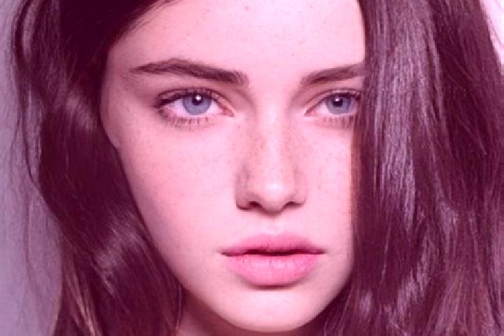Aurora, 20, a brunette grey-eyed european companion based in Quarantoli. Offering CIM, GFE, Roleplay. Available for incall and outcall, overnight bookings av...