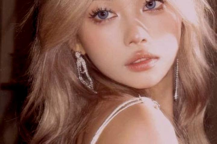 Aurora, 20, a platinum blonde dark-eyed asian companion based in Yamaga. Offering Tantra, BDSM, Roleplay. Available for incall and outcall, overnight booking...