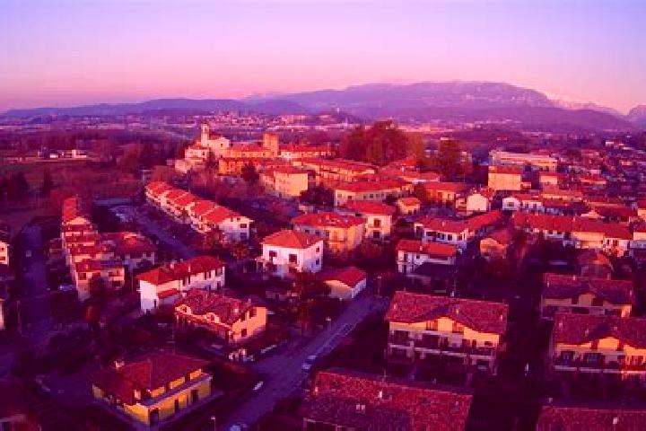 Aurora, 20 — Escort in Castelbellino, Italy