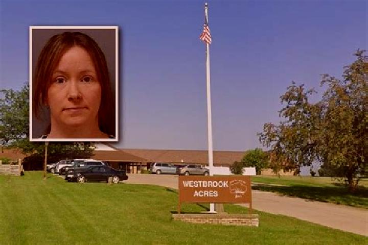 Aurora, 20 — Escort in Gladbrook, United States