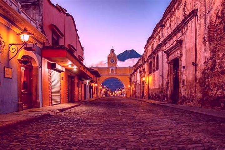 Aurora, 20 — Escort in Mixco, Guatemala