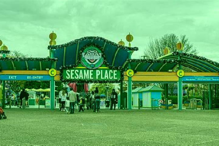 Aurora, 20 — Escort in Sesame Park, Canada