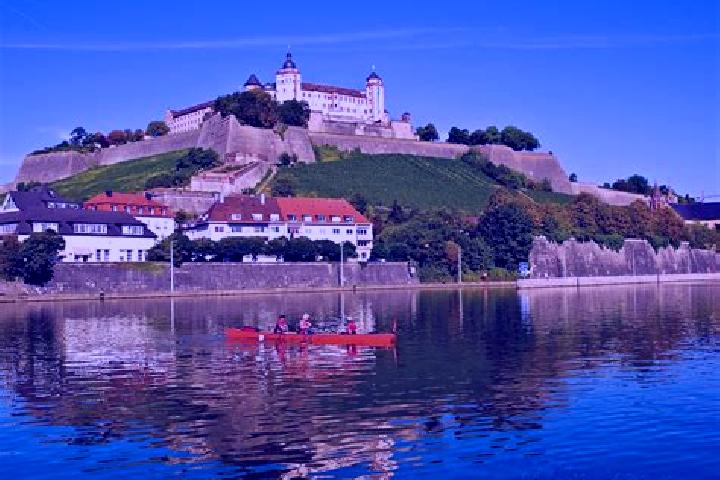 Aurora, 20 — Escort in Weikersheim, Germany