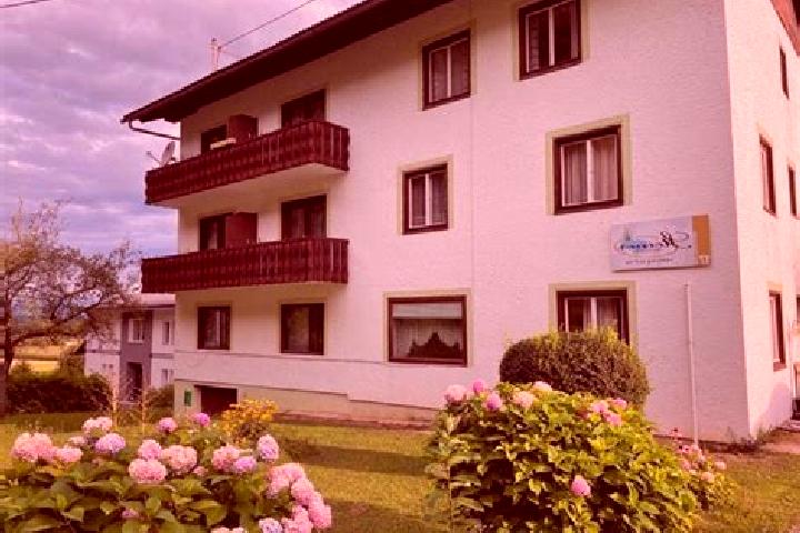 Aurora, 20 — Escort in Weitendorf, Austria