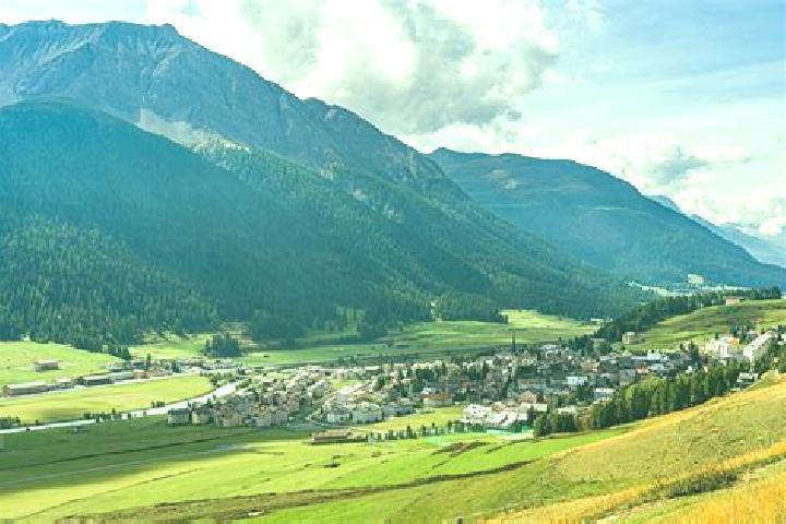 Aurora, 20 — Escort in Zuoz, Switzerland