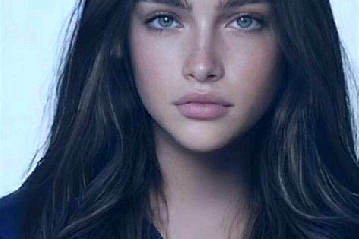 Aurora, 21, a brunette blue-eyed slavic companion based in Meze. Offering OWO, Erotic Massage, Tantra. Available for incall and outcall, day and evening dates.
