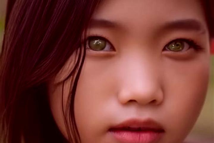 Aurora, 21, a chestnut green-eyed asian companion based in Entebbe. Offering Party Girl, Overnight, 69. Available for incall and outcall, day and evening dates.