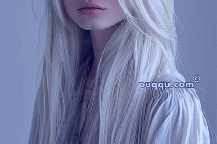 Aurora, 21, a platinum blonde hazel-eyed slavic companion based in Marmara. Offering CIM, Duos, BDSM, Fetish. Available for incall and outcall, overnight boo...