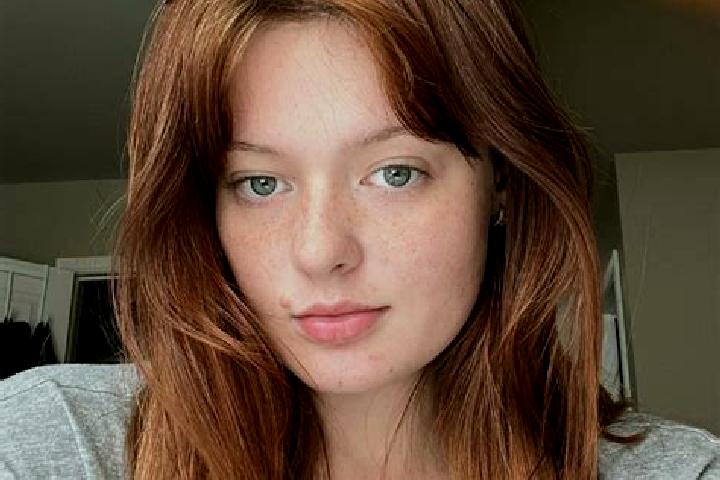 Aurora, 21, a red grey-eyed middle eastern companion based in Wadelincourt. Offering OWO, CIM. Available for incall and outcall, day and evening dates.