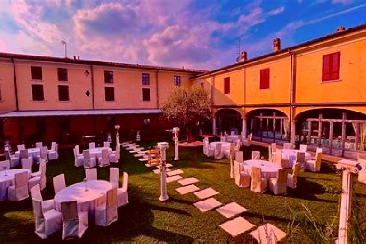 Aurora, 21 — Escort in Bagnolo San Vito, Italy