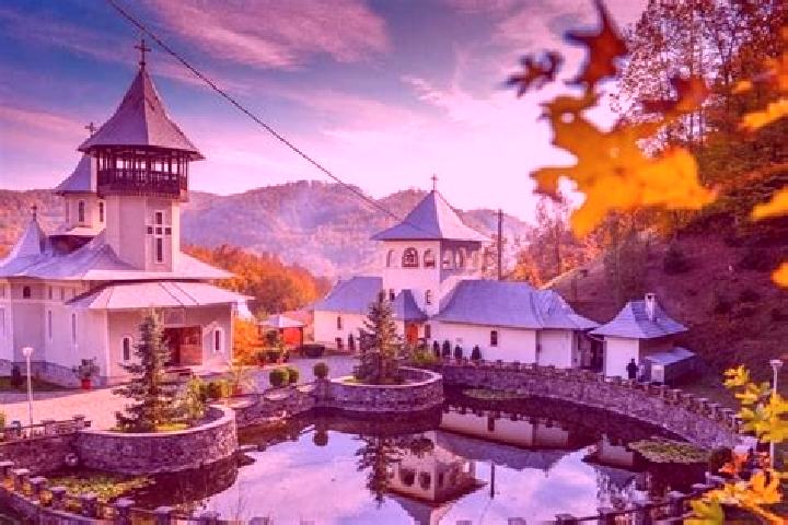 Aurora, 21 — Escort in Manastirea, Romania