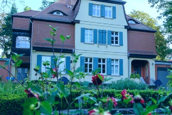 Aurora, 21 — Escort in Neudietendorf, Germany