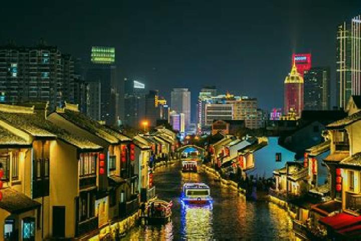 Aurora, 21 — Escort in Wuxi, China