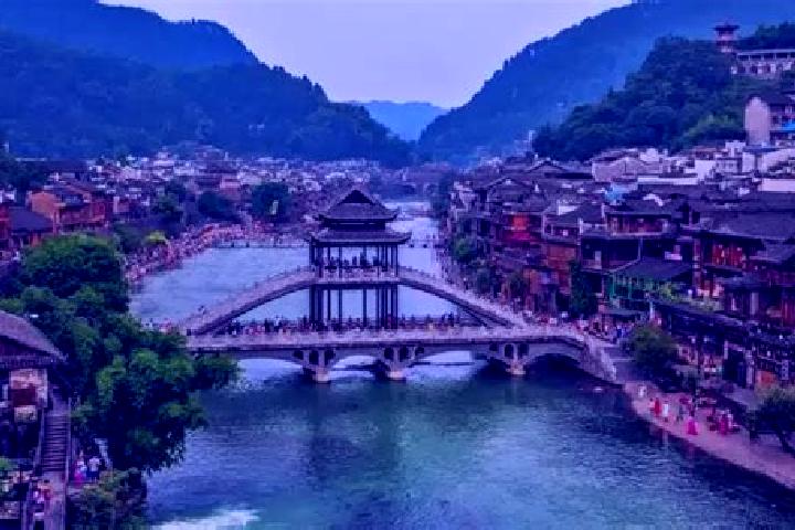 Aurora, 21 — Escort in Yangjiao, China