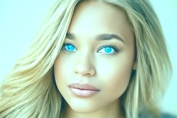 Aurora, 22, a blonde blue-eyed latina companion based in Arpi. Offering Striptease, Travel Companion, Prostate Massage, Party Girl, 69. Available for incall ...