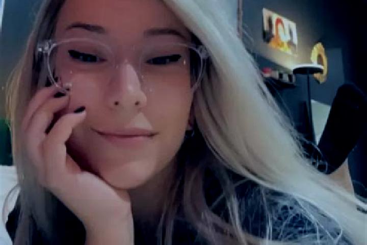 Aurora, 22, a blonde dark-eyed middle eastern companion based in Kerkom-bij-Sint-Truiden. Offering Party Girl, Dinner Date, GFE. Available for incall and out...