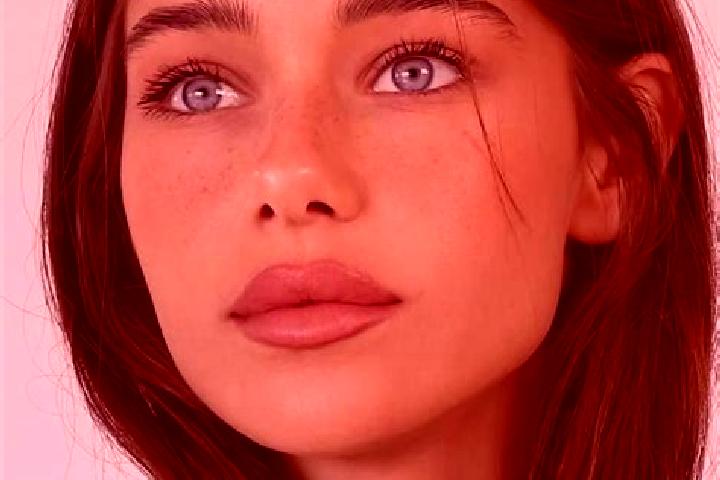 Aurora, 22, a brunette grey-eyed middle eastern companion based in Los Llamas. Offering Couples, Girlfriend Experience, Prostate Massage. Available for incal...