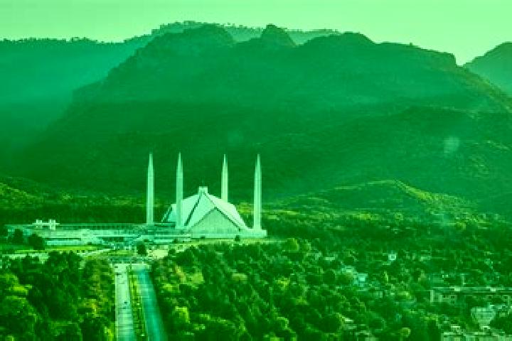 Aurora, 22 — Escort in Akora Khattak, Pakistan