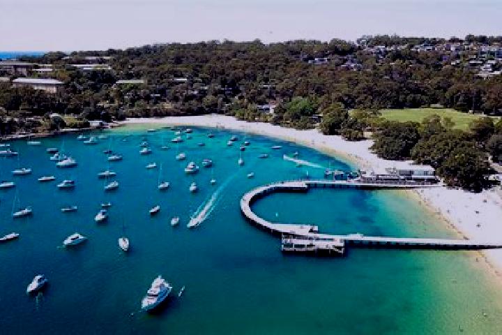 Aurora, 22 — Escort in Balmoral, Australia