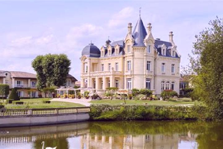 Aurora, 22 — Escort in Blanquefort, France