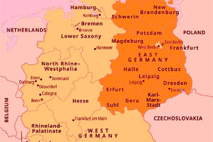 Aurora, 22 — Escort in Deesbach, Germany