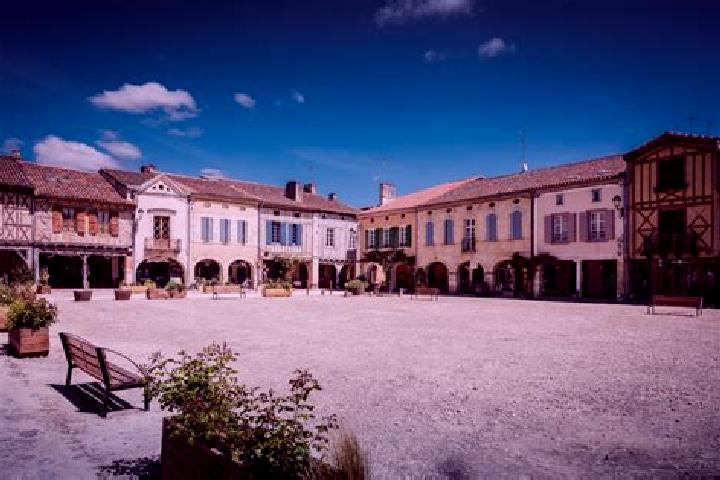 Aurora, 22 — Escort in Labastide-d Armagnac, France