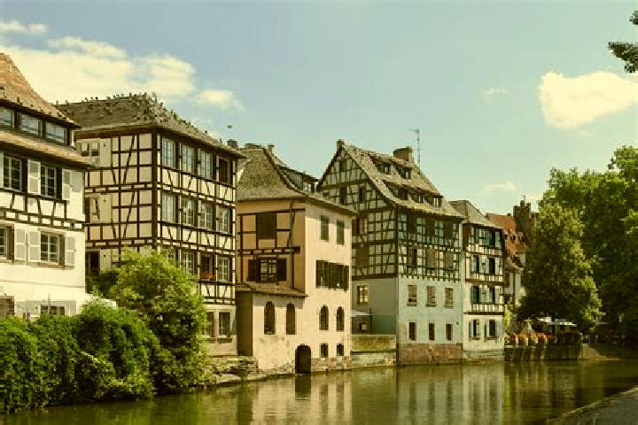 Aurora, 22 — Escort in Mundolsheim, France