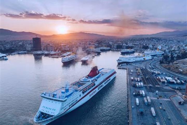 Aurora, 22 — Escort in Piraeus, Greece