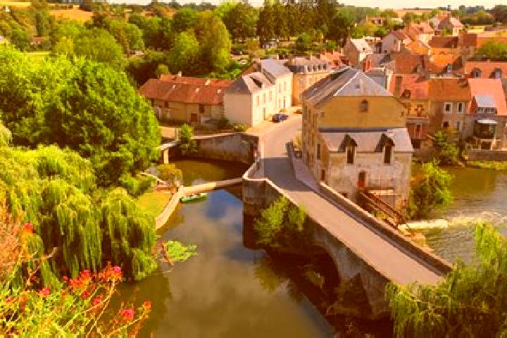Aurora, 22 — Escort in Souvigne-sur-Sarthe, France