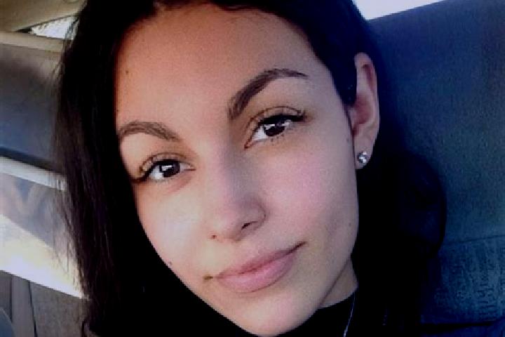 Aurora, 22 — Escort in Westview, United States