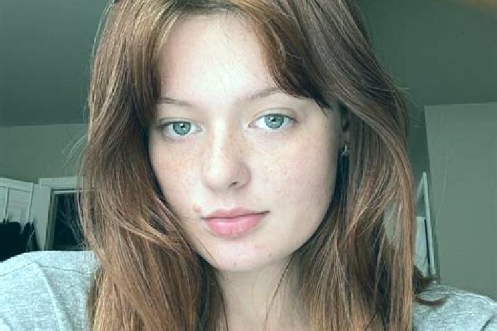 Aurora, 23, a auburn amber-eyed caucasian companion based in El Geneina Fort. Offering Duos, 69. Available for incall and outcall, day and evening dates.