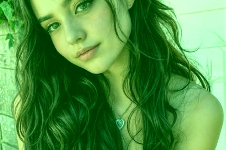 Aurora, 23, a auburn amber-eyed middle eastern companion based in Satellite Beach. Offering Duos, 69, Dinner Date, Travel Companion. Available for incall and...
