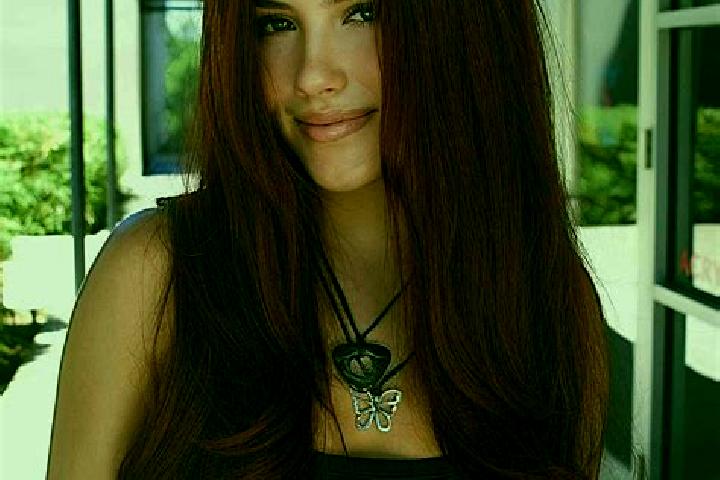 Aurora, 23, a auburn dark-eyed middle eastern companion based in Knighton. Offering BDSM, 69, Dinner Date. Available for incall and outcall, overnight bookin...