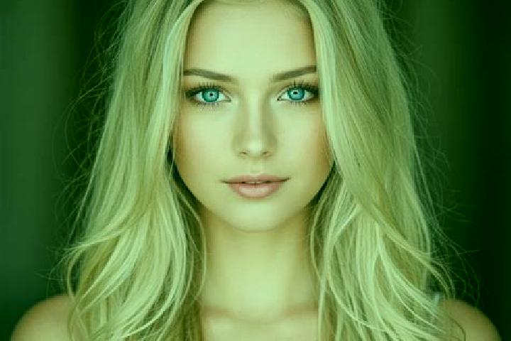 Aurora, 23, a blonde amber-eyed mixed companion based in Tirau. Offering BDSM, OWO, Party Girl. Available for incall and outcall, day and evening dates.