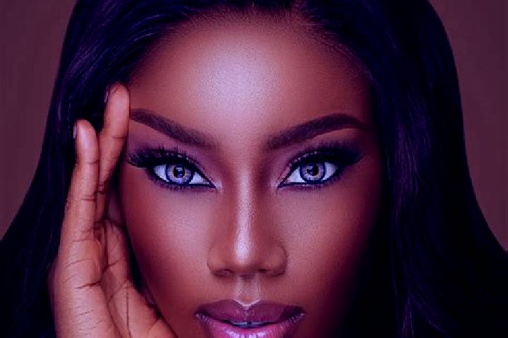 Aurora, 23, a chestnut blue-eyed ebony companion based in Philandersbron. Offering Erotic Massage, Overnight, OWO. Available for incall and outcall, overnigh...