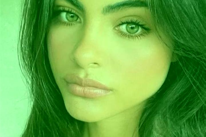 Aurora, 23, a dark blonde green-eyed indian companion based in Cobantasi. Offering Roleplay, Erotic Massage, Tantra, Girlfriend Experience, A-Level. Availabl...