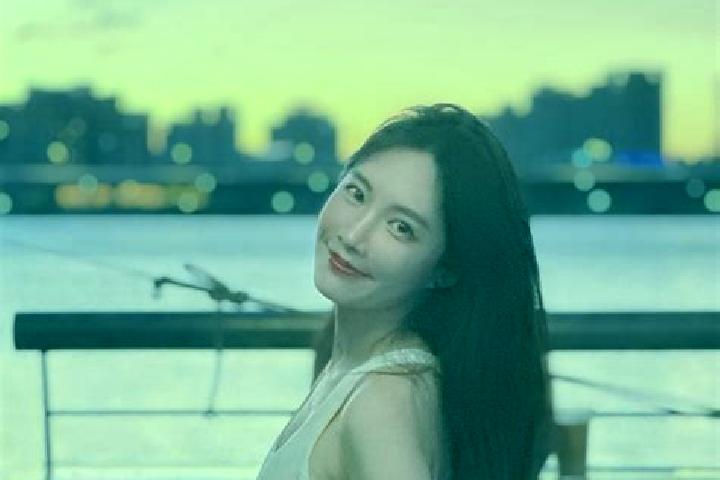 Aurora, 23 — Escort in Biqiao, China