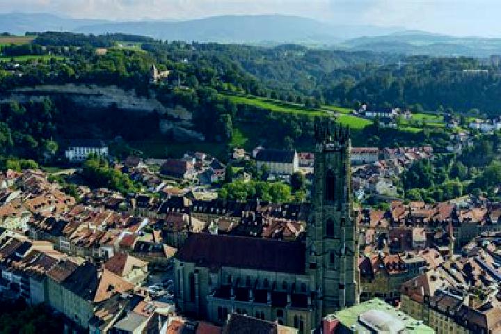 Aurora, 23 — Escort in Cressier, Switzerland