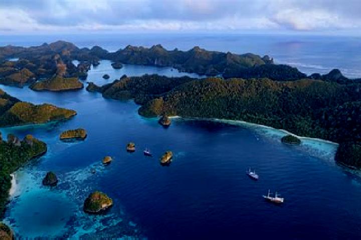 Aurora, 23 — Escort in Gambor Krajan, Indonesia