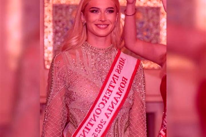 Aurora, 23 — Escort in Manasturel, Romania