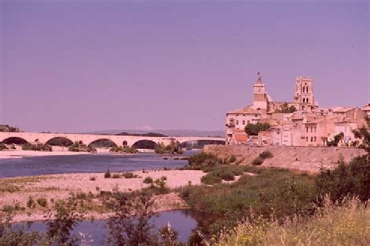 Aurora, 23 — Escort in Pont-Ecrepin, France